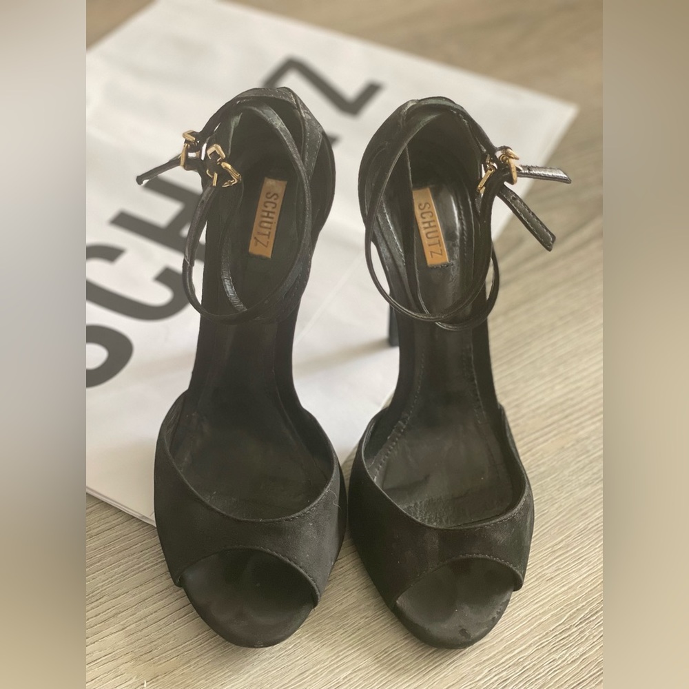 SCHUTZ • Black• Ankle Strap Sandal with Dust Bag